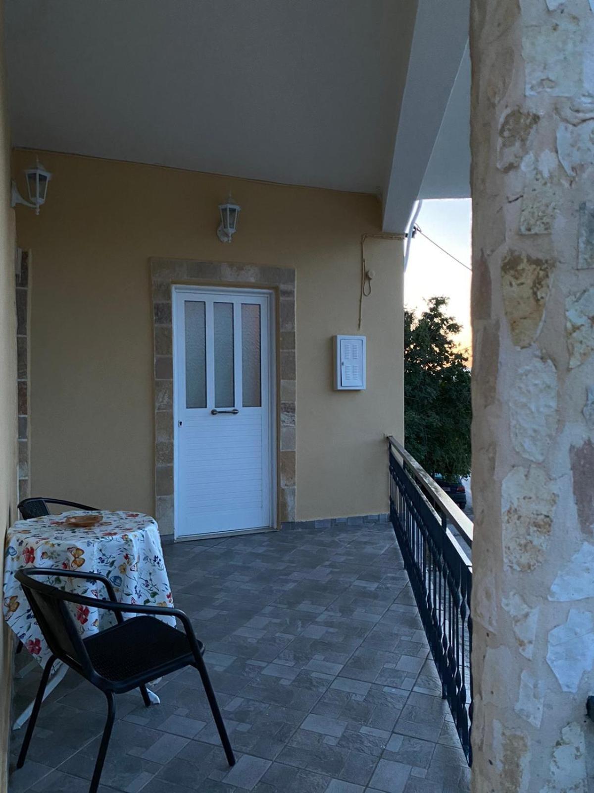 Marina'S House Villa Саламис Екстериор снимка