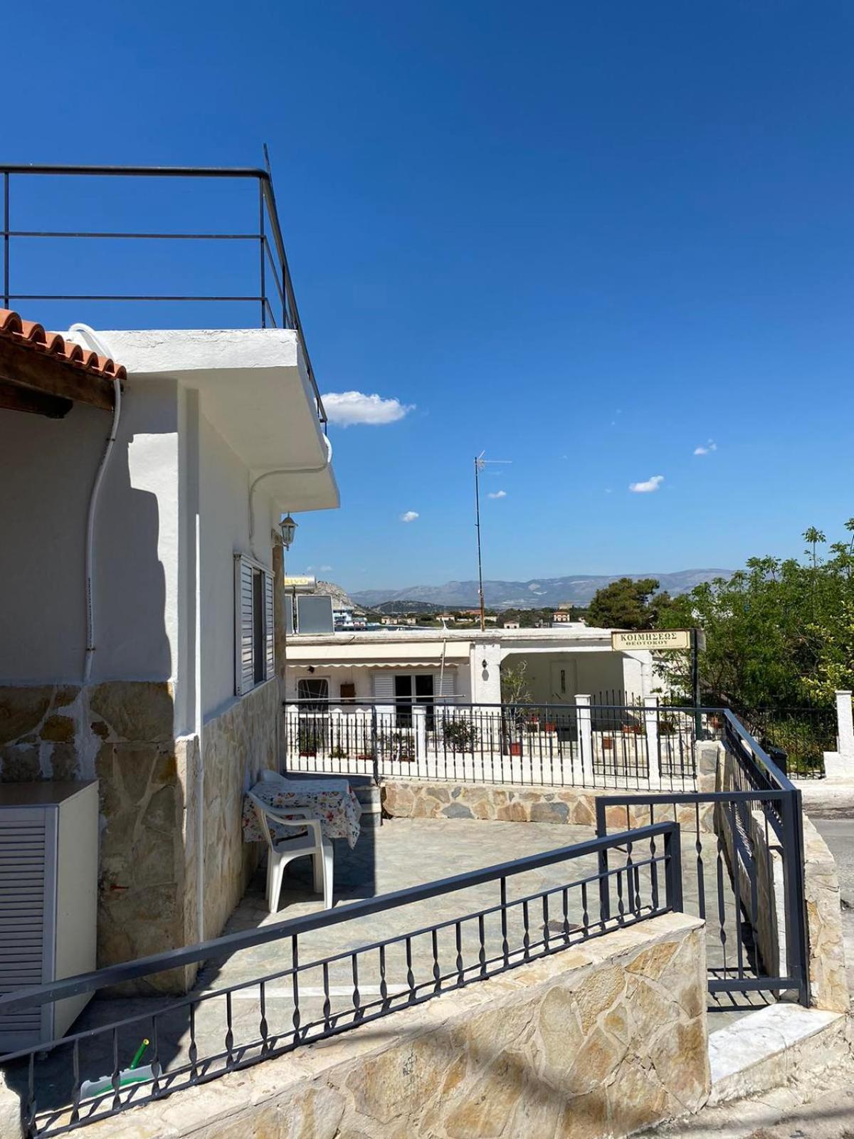 Marina'S House Villa Саламис Екстериор снимка
